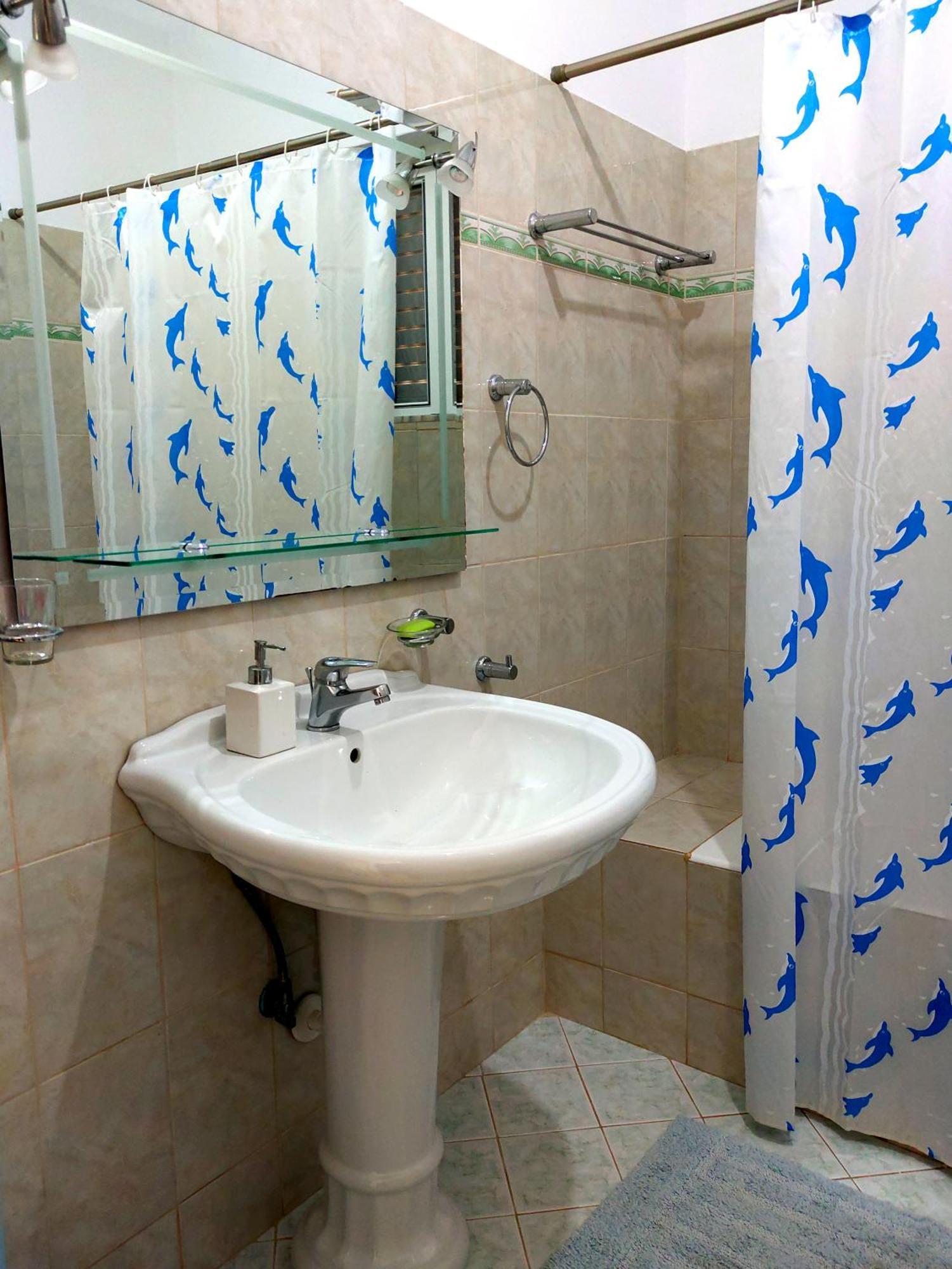 סרנדה Comfy Hill Apartments מראה חיצוני תמונה