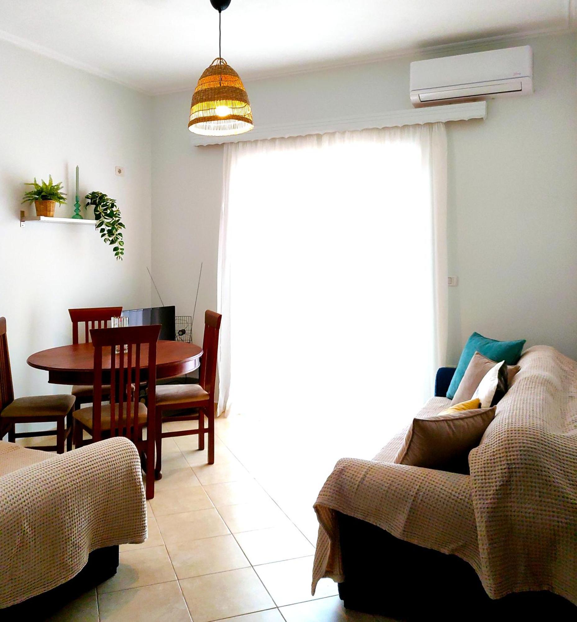 סרנדה Comfy Hill Apartments מראה חיצוני תמונה