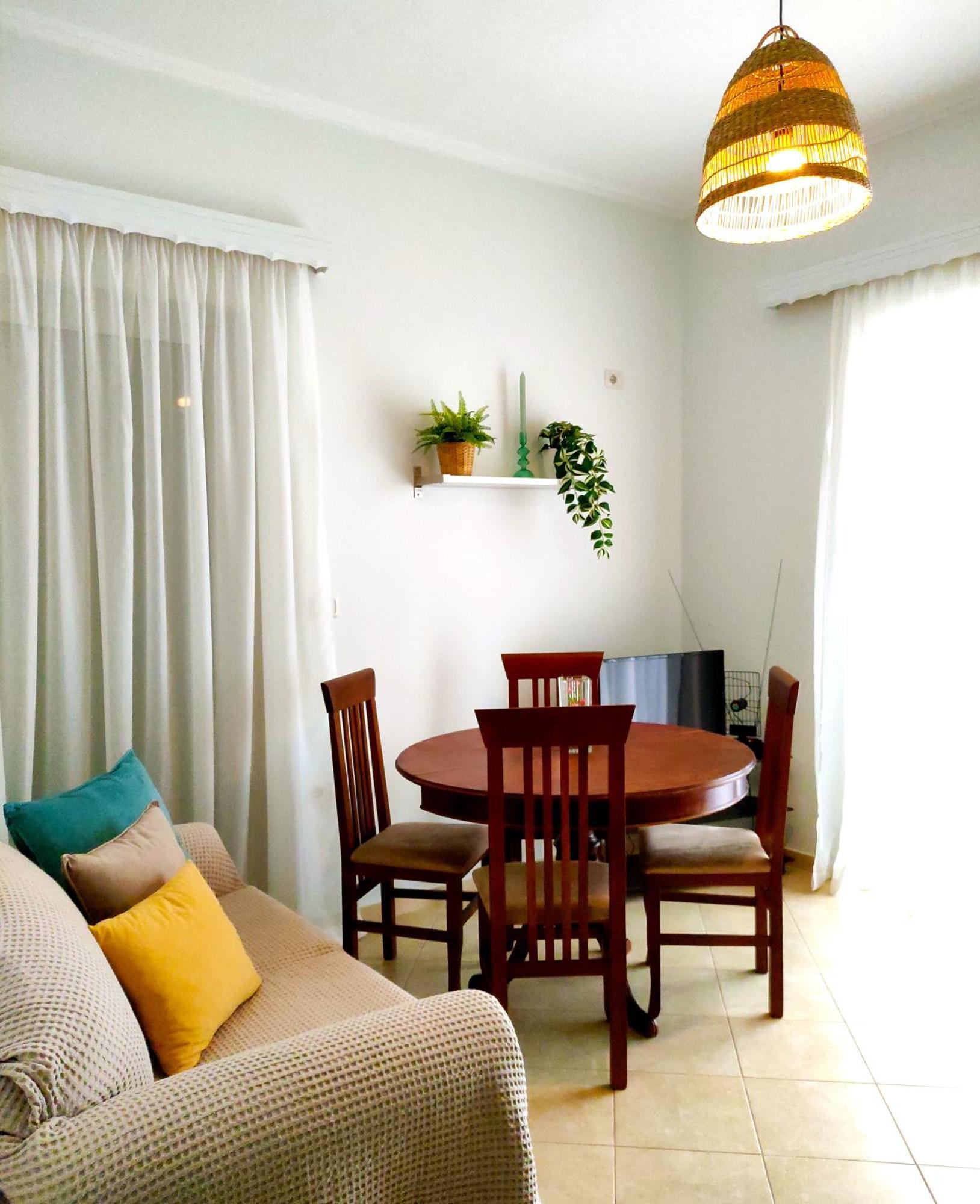 סרנדה Comfy Hill Apartments מראה חיצוני תמונה